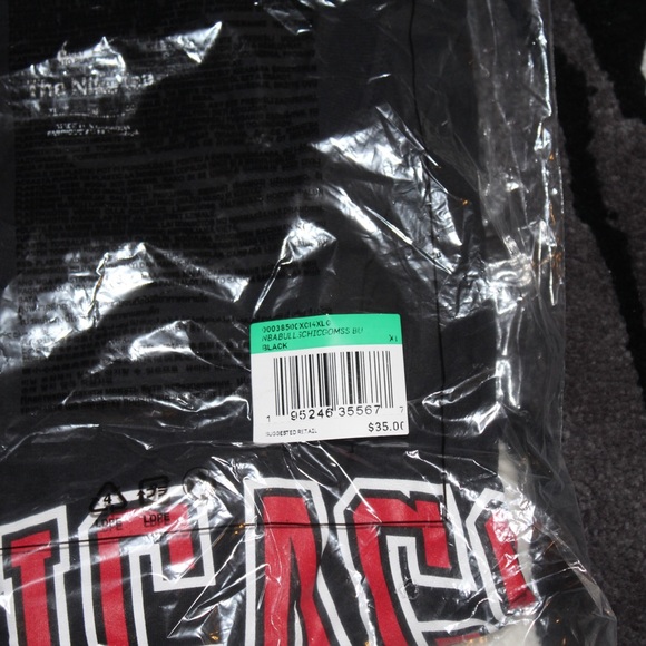 Chicago Bulls Jordan Brand Wordmark Statement Edition T-Shirt - Black - Picture 8 of 9